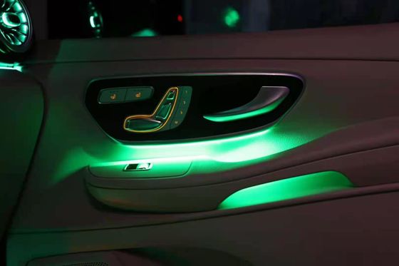 Luce ambientale automatica a 64 colori per Mercedes Benz classe V w447 2016-2021