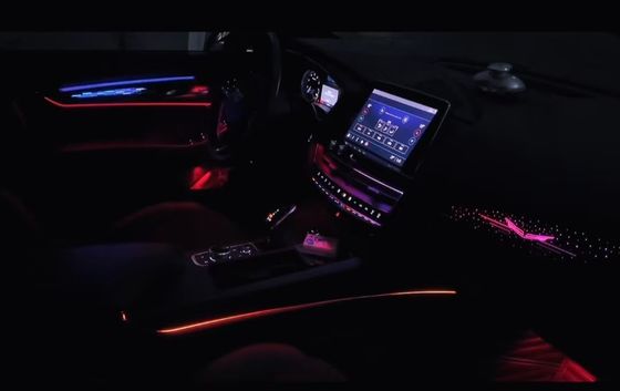 Luci ambientali Sinfonia arcobaleno dinamico Piano nero disegno dello stampo + quattro porte elettroplate per Cadillac CT5