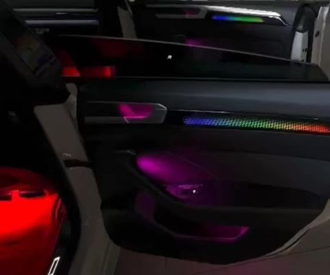 Luci ambientali Sinfonia arcobaleno dinamica Progettazione dello stampo reticolare per VW CC ((2021-2024)
