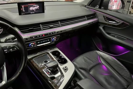 Luci ambientali LED Rainbow symphony dinamica per Audi Q8 (2019-2023)