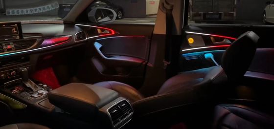 Luci ambientali Rainbow symphony dinamico Carbon fiber set in otto pezzi per Audi A6L ((2012-2018)