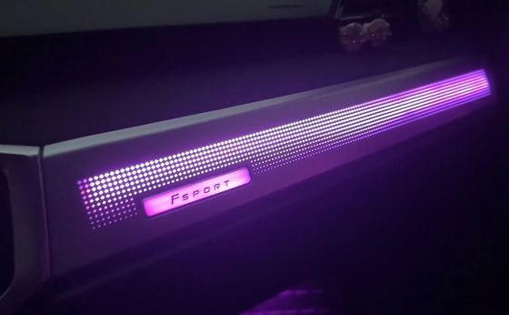 Luci ambientali RGB Pannello di rivestimento del passeggero + Radium intaglio quattro porte per Audi Q3 (2019-2023)