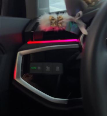 Luci ambientali Sinfonia arcobaleno dinamico Pannello trim passeggeri + Radium intaglio quattro porte per Audi Q3 (2019-2023)