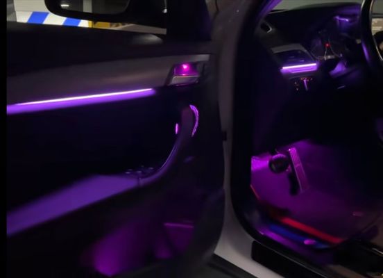 Luci ambientali Sinfonia arcobaleno LED dinamica+Griglia a tono medio per BMW Serie 1 ((Versione a tre compartimenti)))) 2016-2023)